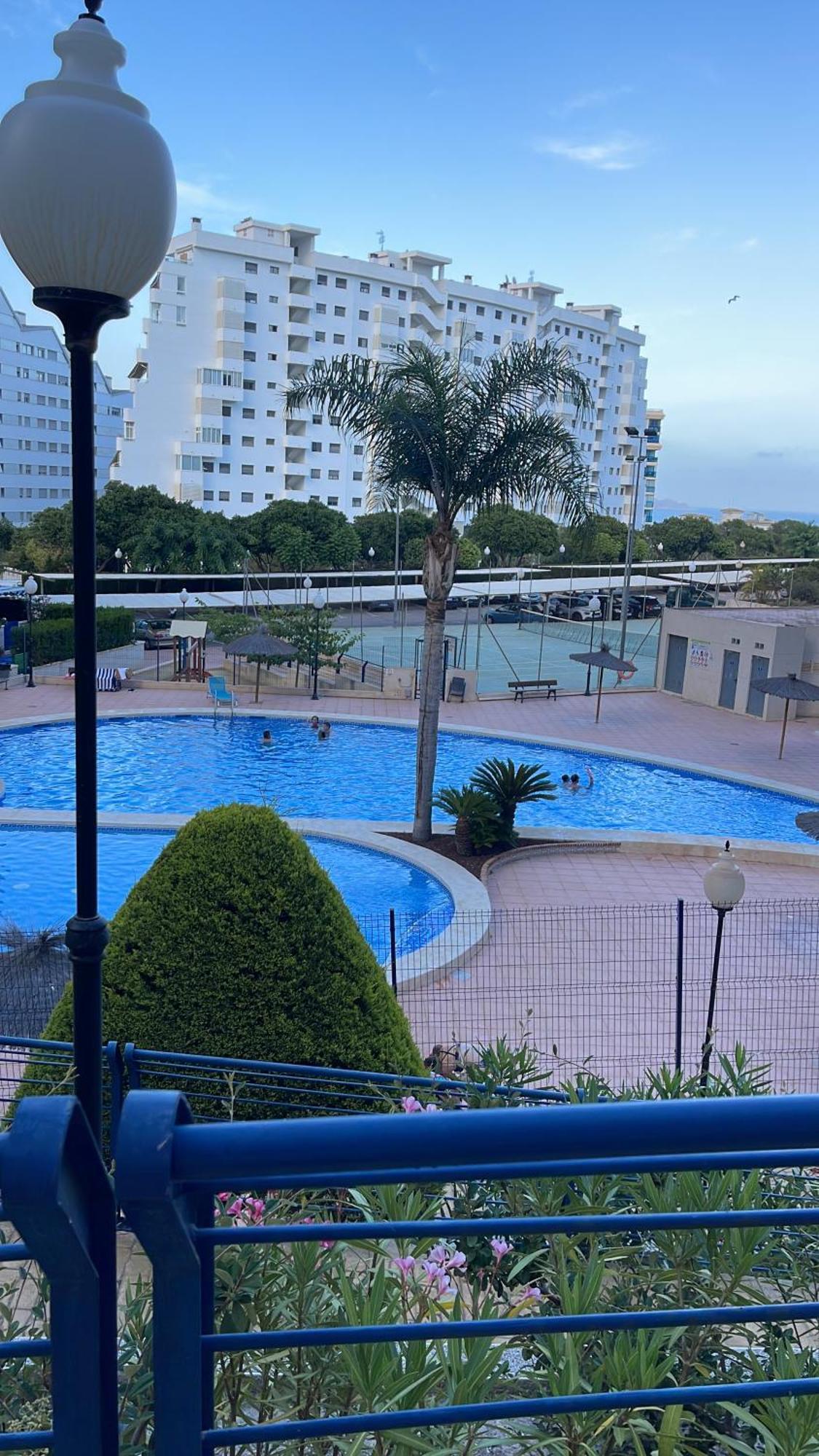 Azaleas Ll La Cala Free Parking! *